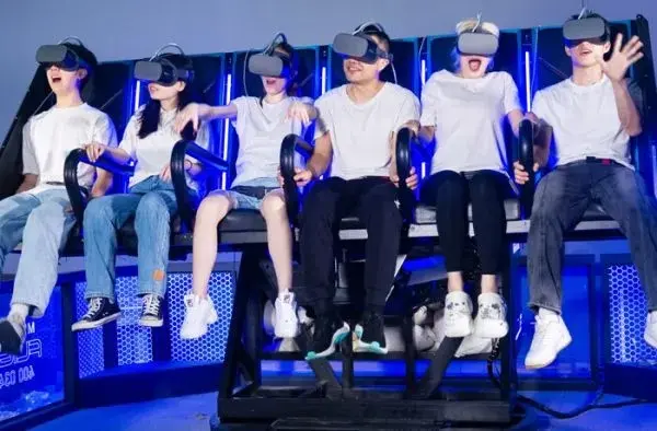 VR-Flying-Theater